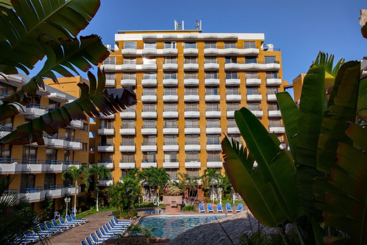 Hotel Margarita Dynasty Порламар Екстериор снимка