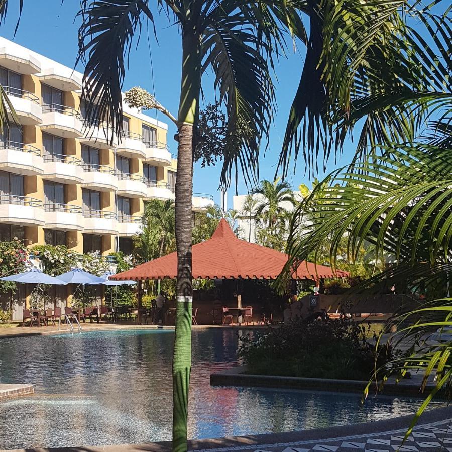 Hotel Margarita Dynasty Порламар Екстериор снимка