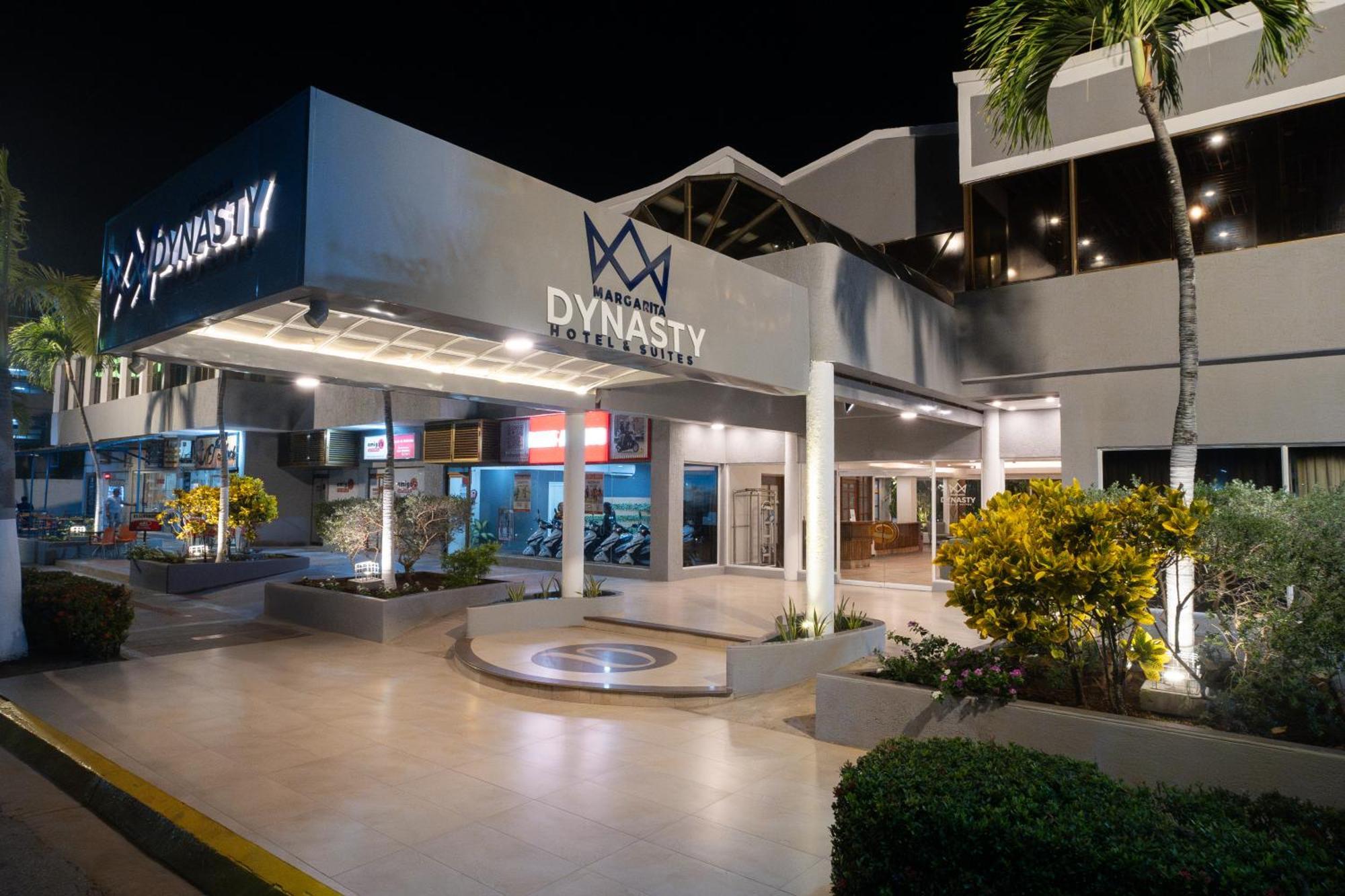 Hotel Margarita Dynasty Порламар Екстериор снимка